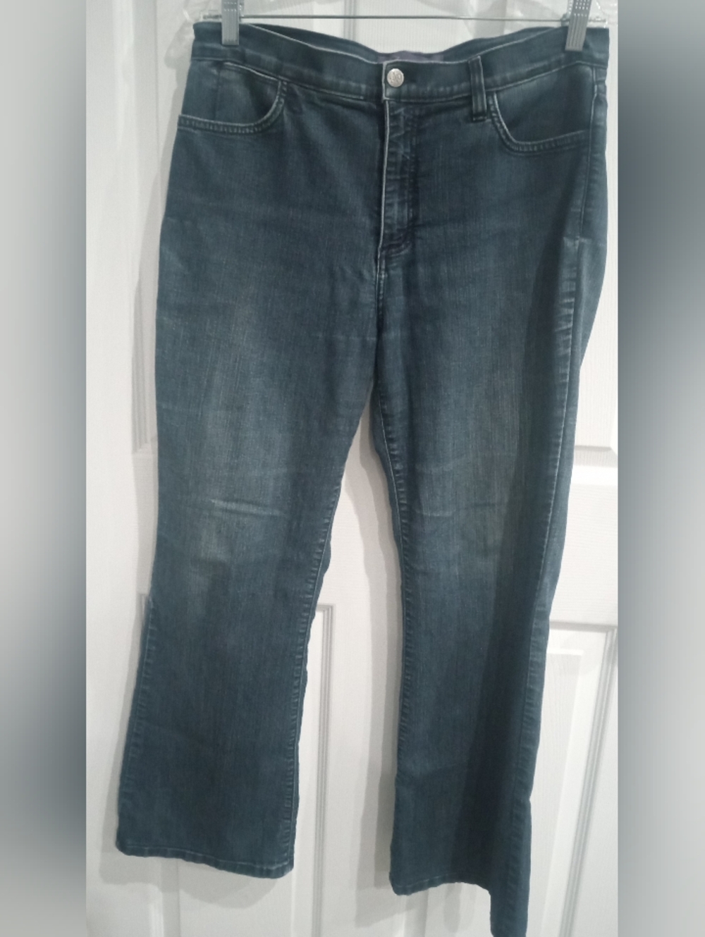 NYDJ Straight-Leg Jeans in Dark Blue Wash